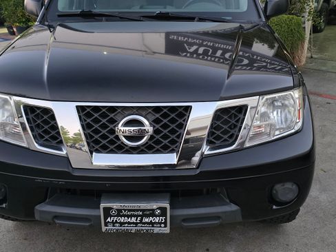 Used 2012 Nissan Frontier SV image 42