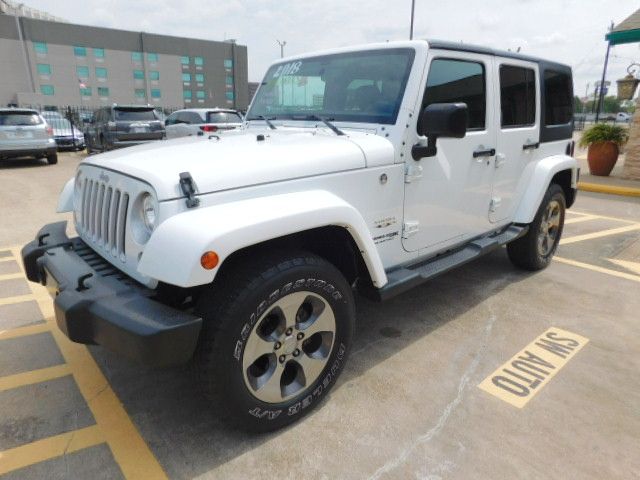 Used 2018 Jeep Wrangler JK 4WD Unlimited Sahara image 4