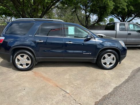 Used 2008 GMC Acadia SLT image 2