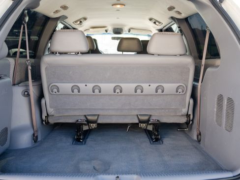 Used 1998 Plymouth Grand Voyager SE image 15