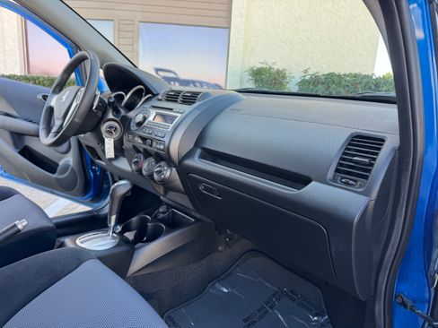 Used 2007 Honda Fit Sport image 34