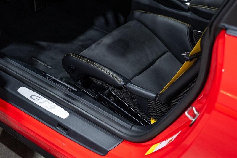 Used 2019 Porsche 911 GT3 RWD image 24