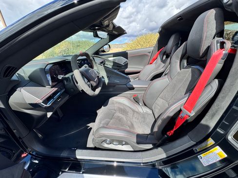 Used 2020 Chevrolet Corvette Stingray 3LT image 15