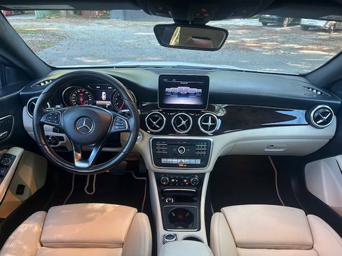 Used 2019 Mercedes-Benz CLA 250 UNAVAIL image 20