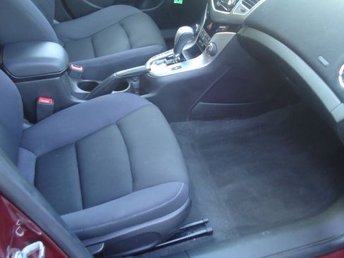 Used 2015 Chevrolet Cruze LT image 9