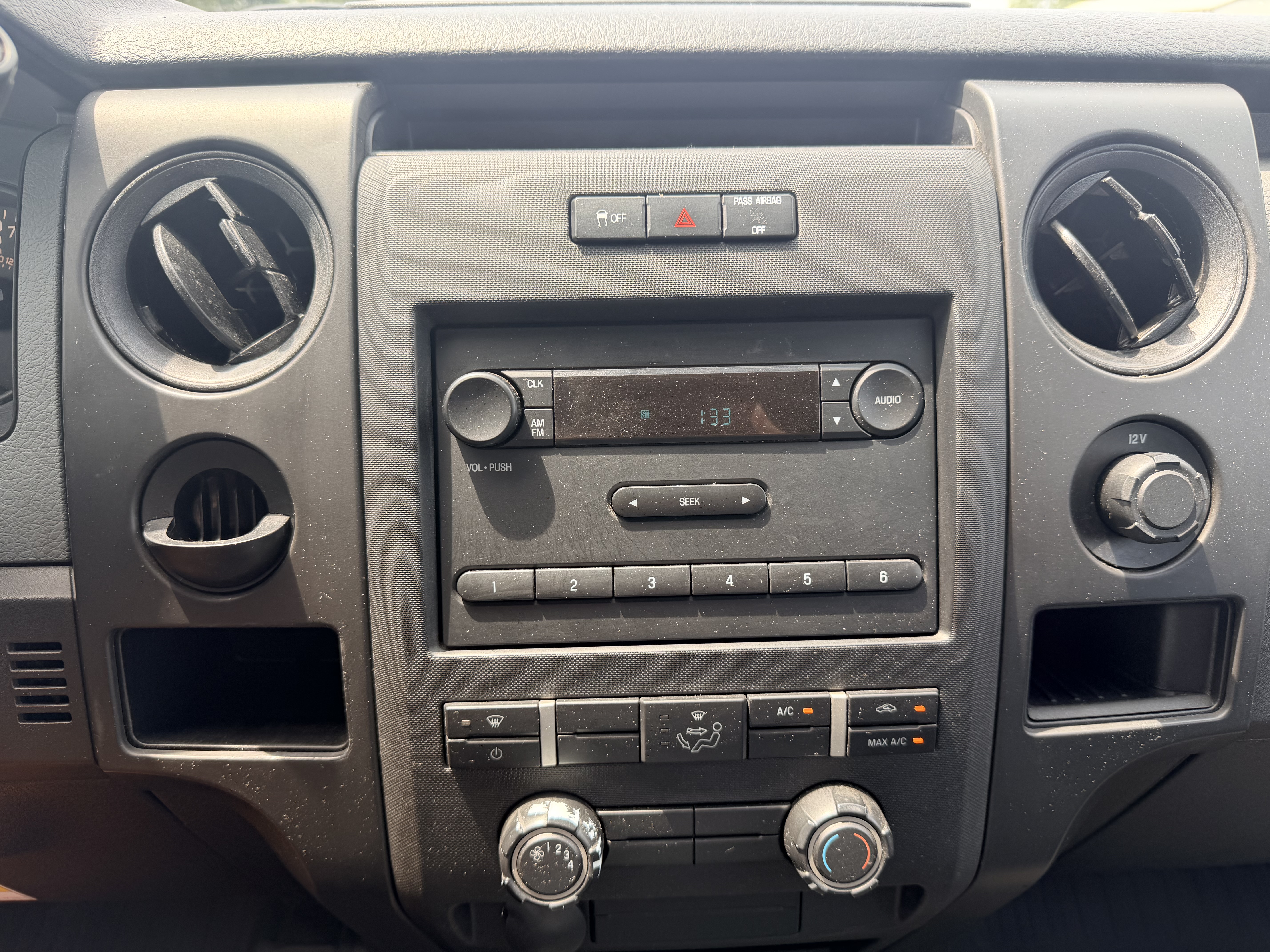 Used 2014 Ford F150 2WD SuperCrew image 11