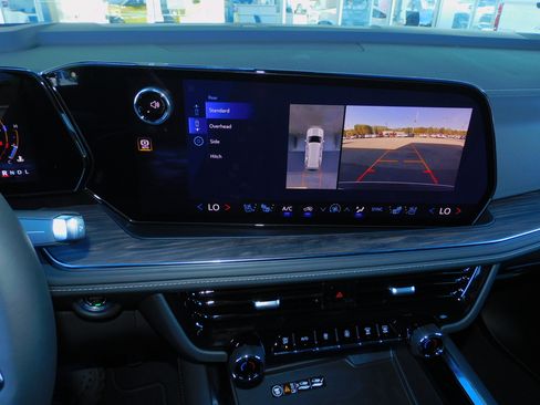 New 2026 Chevrolet Tahoe Premier image 3
