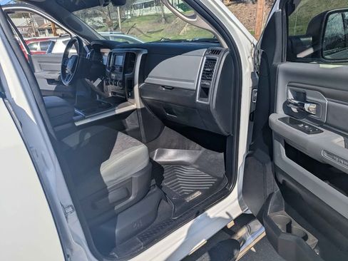 Used 2015 RAM 1500 SLT image 7