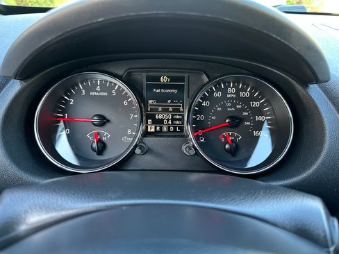 Used 2015 Nissan Rogue SV image 9