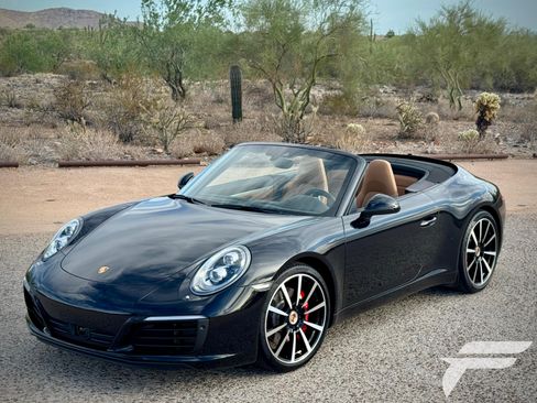 Used 2017 Porsche 911 Carrera S Cabriolet RWD image 39