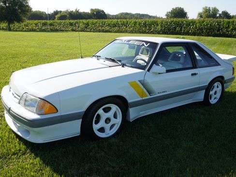 Used 1989 Ford Mustang LX V8 Hatchback RWD image 2
