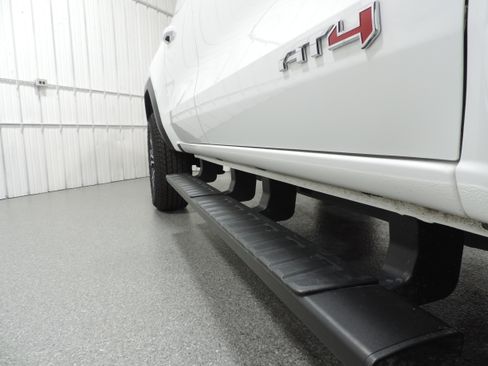 Used 2024 GMC Canyon AT4 image 15