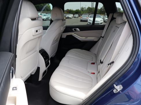 Used 2019 BMW X5 xDrive40i AWD/4WD image 14