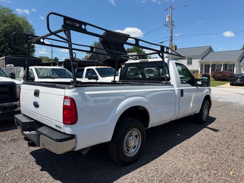 Used 2013 Ford F250 2WD Regular Cab Super Duty image 4