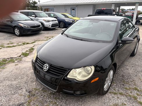 Used 2010 Volkswagen Eos Komfort FWD image 1