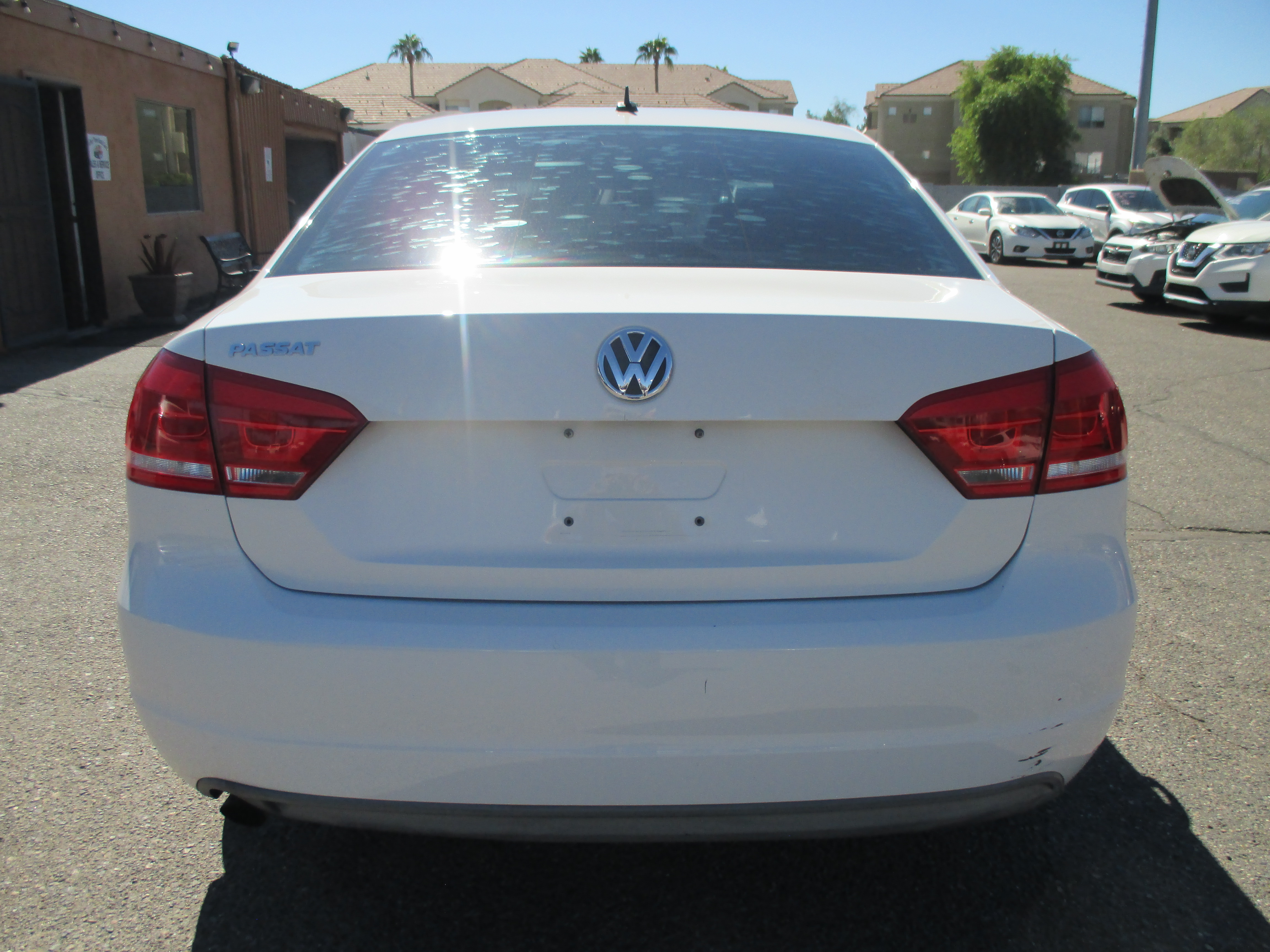 Used 2013 Volkswagen Passat 2.0T SEL Premium FWD image 7
