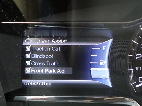 Used 2015 Lincoln MKS Elite image 25