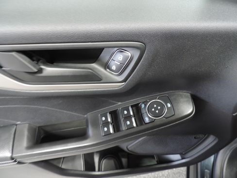 Used 2022 Ford Escape SE image 30