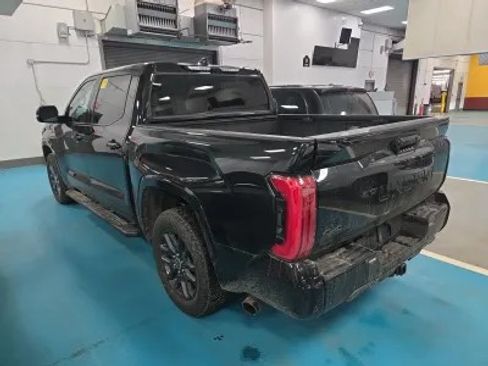 Used 2023 Toyota Tundra Platinum image 3