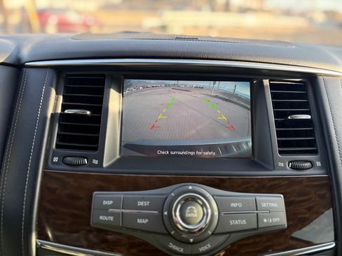 Used 2017 Nissan Armada SV image 19