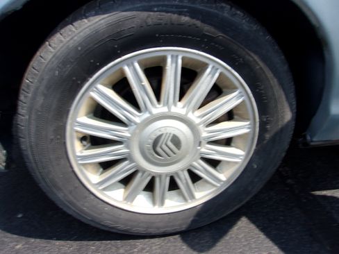 Used 2009 Mercury Grand Marquis LS RWD image 9