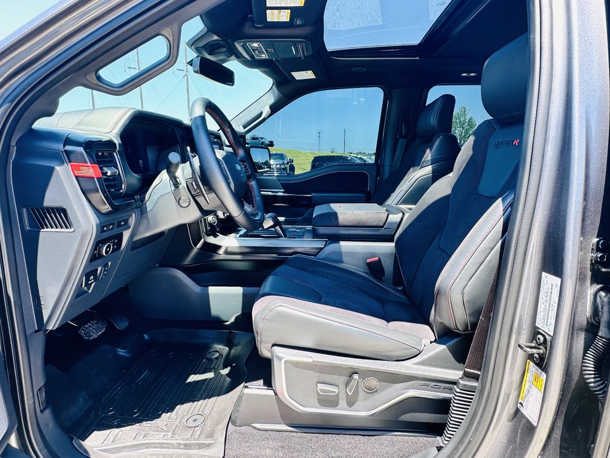 Used 2024 Ford F150 4x4 Crew Cab Raptor R image 19