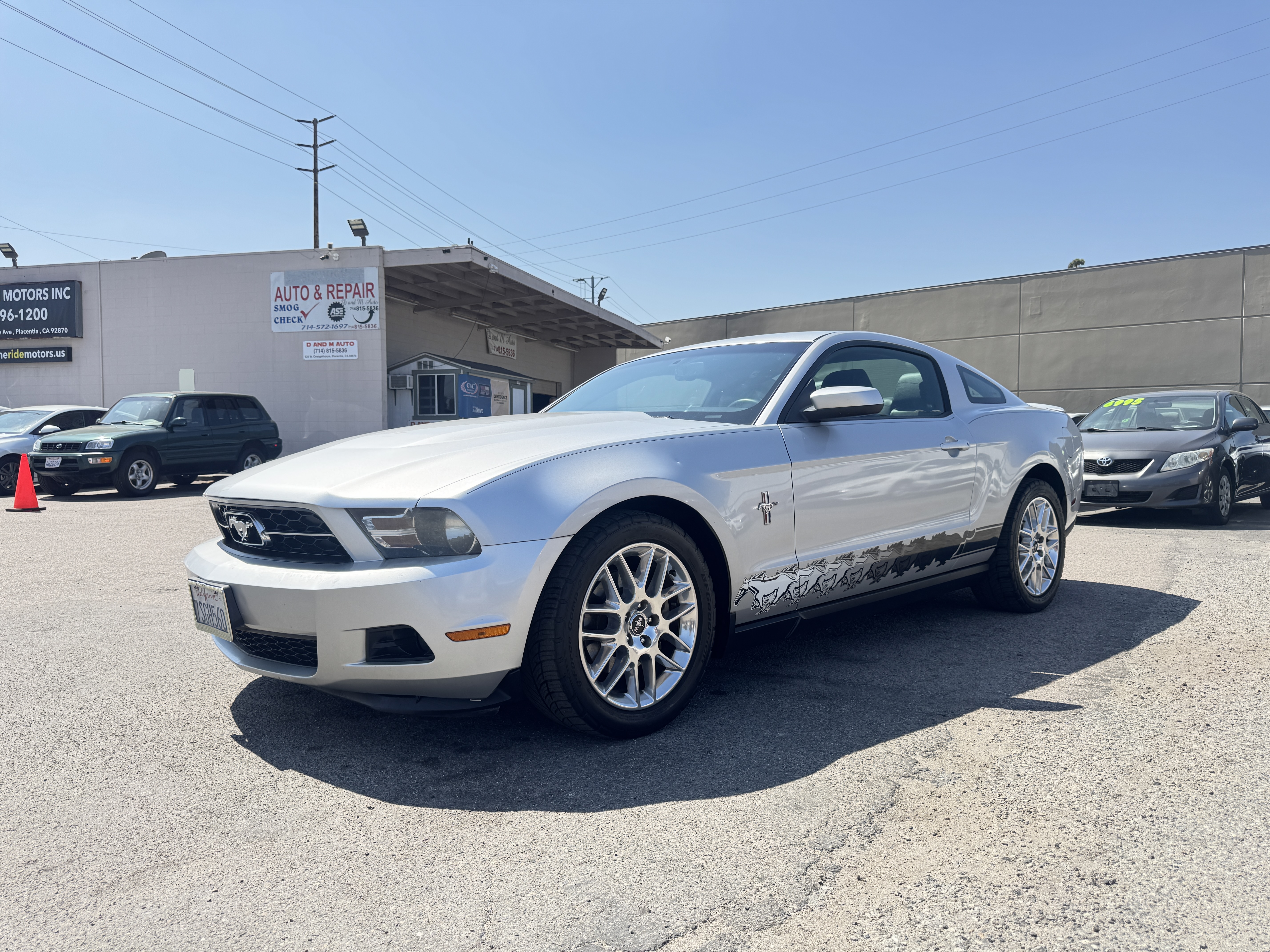 Used 2012 Ford Mustang Coupe RWD image 4