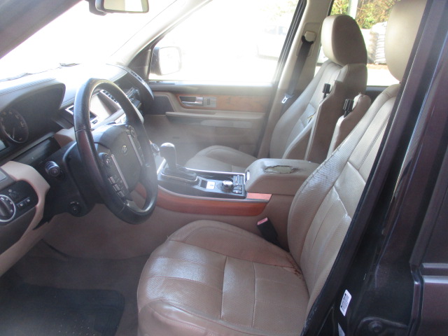 Used 2010 Land Rover Range Rover Sport HSE LUX AWD/4WD image 13