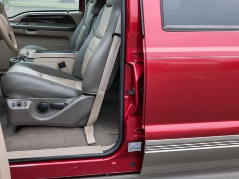 Used 2003 Ford Excursion Eddie Bauer image 20