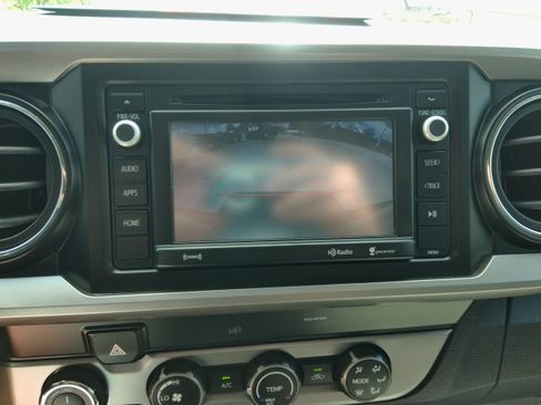 Used 2019 Toyota Tacoma 4x4 Double Cab SR5 image 52