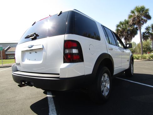 Used 2007 Ford Explorer XLT image 5