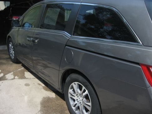Used 2011 Honda Odyssey EX image 6