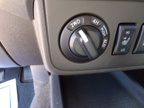 Used 2013 Nissan Frontier PRO-4X image 14