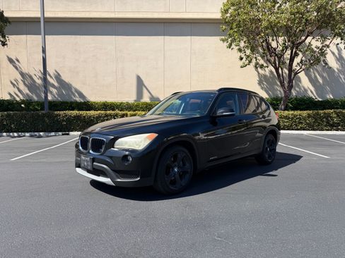 Used 2013 BMW X1 xDrive35i AWD/4WD image 3