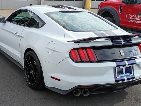 Used 2019 Ford Mustang Shelby GT350 Coupe RWD image 2