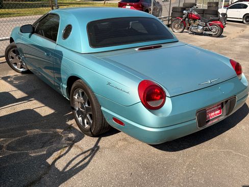 Used 2002 Ford Thunderbird RWD image 3