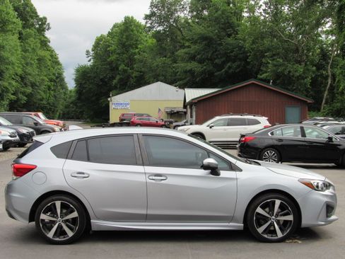 Used 2017 Subaru Impreza 2.0i Sport Hatchback AWD/4WD image 13
