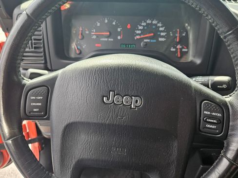 Used 2005 Jeep Wrangler X AWD/4WD image 11