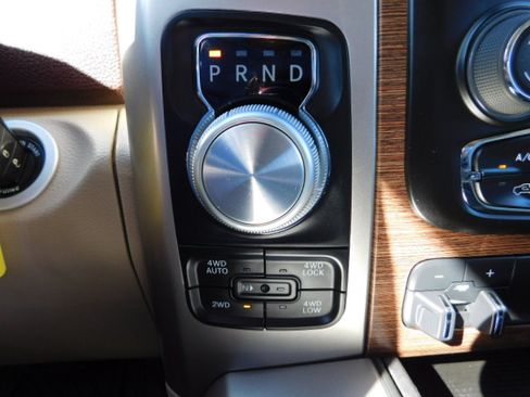 Used 2018 RAM 1500 Laramie image 16