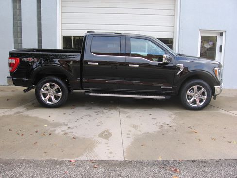 Used 2021 Ford F150 Lariat image 19