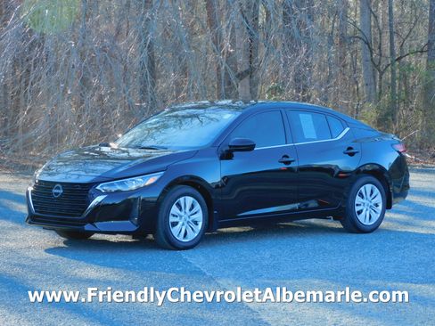 Used 2025 Nissan Sentra S image 1