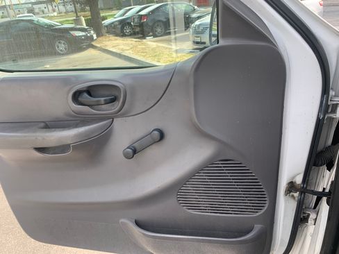 Used 2004 Ford F150 image 4