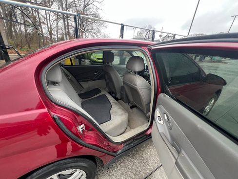 Used 2007 Chevrolet Malibu LS image 10