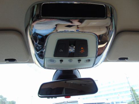 Used 2011 Rolls-Royce Ghost image 25