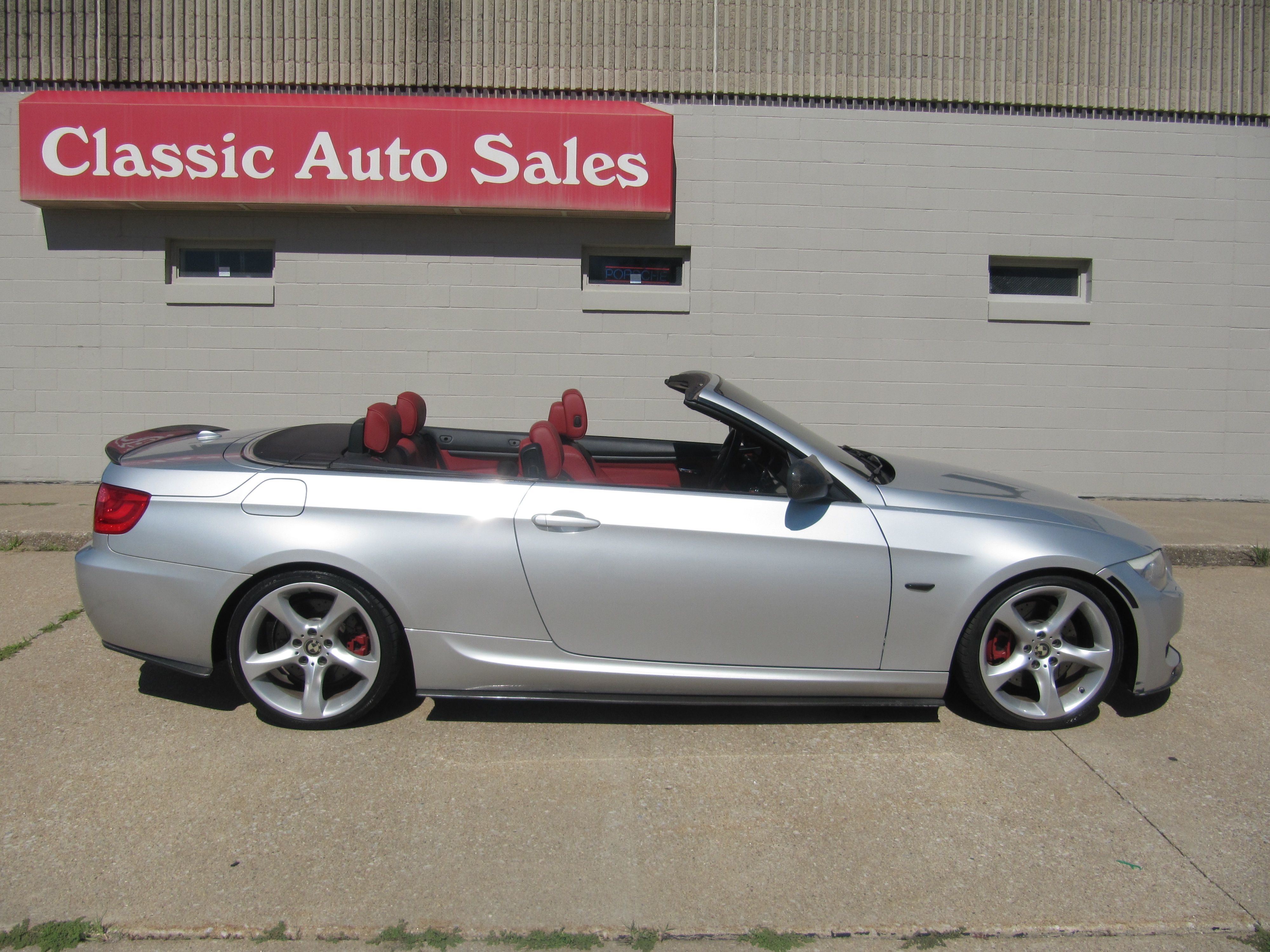 Used 2013 BMW 335i Convertible RWD image 1