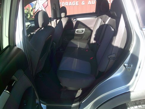 Used 2012 Chevrolet Captiva Sport LS image 7