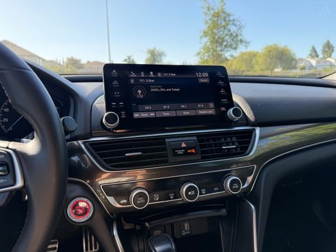 Used 2018 Honda Accord 1.5T Sport image 11