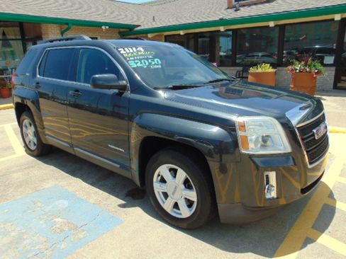 Used 2014 GMC Terrain SLE image 2