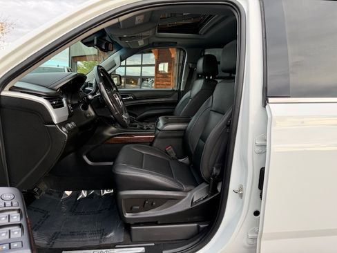 Used 2019 GMC Yukon SLT image 9
