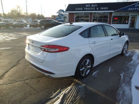 Used 2018 Ford Fusion SE image 5